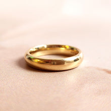 Load image into Gallery viewer, FAIRMINED GOLD PLATE COURT SILVER BAND