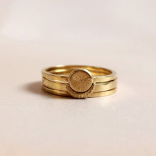 Load image into Gallery viewer, SUN MOON ELEMENTS STACKING SET GOLD