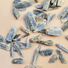Load image into Gallery viewer, KYANITE