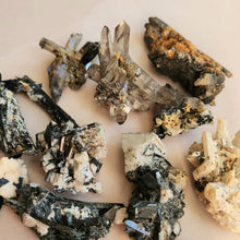 Load image into Gallery viewer, AEGIRINE - SHADOW STONES