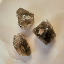 Load image into Gallery viewer, NATURAL SMOKEY QUARTZ LARGE POINTS
