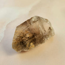 Load image into Gallery viewer, NATURAL SMOKEY QUARTZ LARGE POINTS