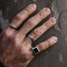 Load image into Gallery viewer, MOON PHASES RING SILVER