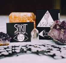Load image into Gallery viewer, SPIRIT SPEAK TAROT DECK
