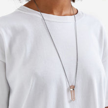 Load image into Gallery viewer, MANGO QUARTZ PENDANT SILVER