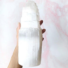 Load image into Gallery viewer, SELENITE LAMPS