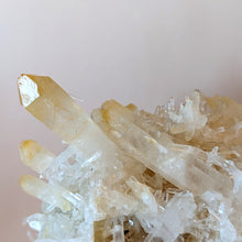 Load image into Gallery viewer, MANGO QUARTZ STATEMENT CLUSTER - TUCSON COLLECTION