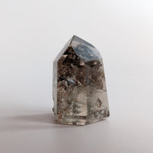 Load image into Gallery viewer, GARDEN QUARTZ