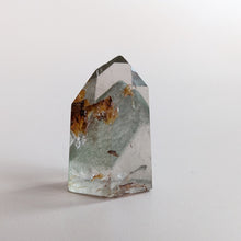 Load image into Gallery viewer, GARDEN QUARTZ