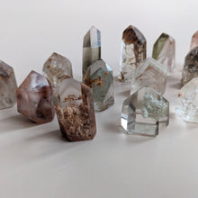 Load image into Gallery viewer, GARDEN QUARTZ