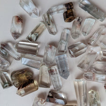 Load image into Gallery viewer, GARDEN QUARTZ