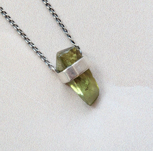 PERIDOT PENDANT SILVER