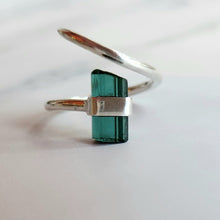 Load image into Gallery viewer, TEAL TOURMALINE RING SILVER CLAW
