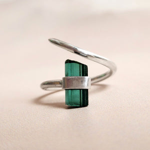 TEAL TOURMALINE RING SILVER CLAW