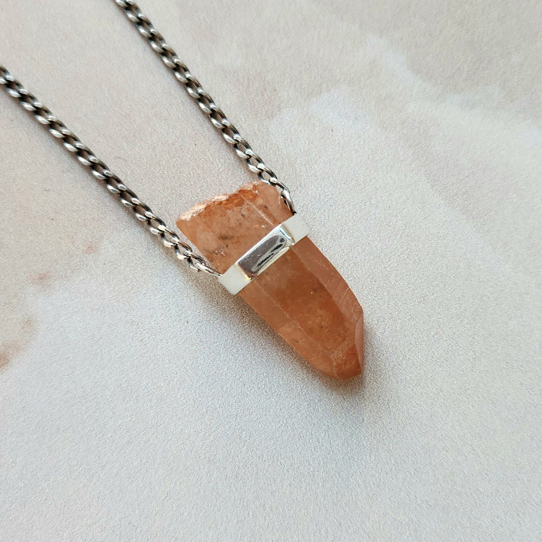 TANGERINE QUARTZ CRYSTAL PENDANT SILVER