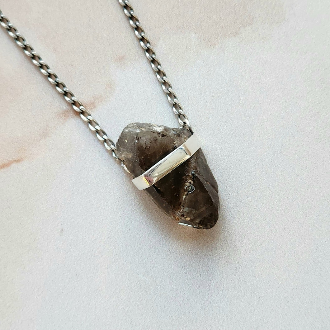 SMOKY QUARTZ CRYSTAL NECKLACE SILVER