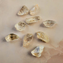 Load image into Gallery viewer, MALAWIAN NATURAL QUARTZ POINTS
