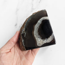 Load image into Gallery viewer, AGATE BOOK ENDS - NATURE&#39;S GEO - LARGE
