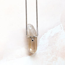Load image into Gallery viewer, GOLDEN HEALER &amp; SPINEL PENDANT SILVER
