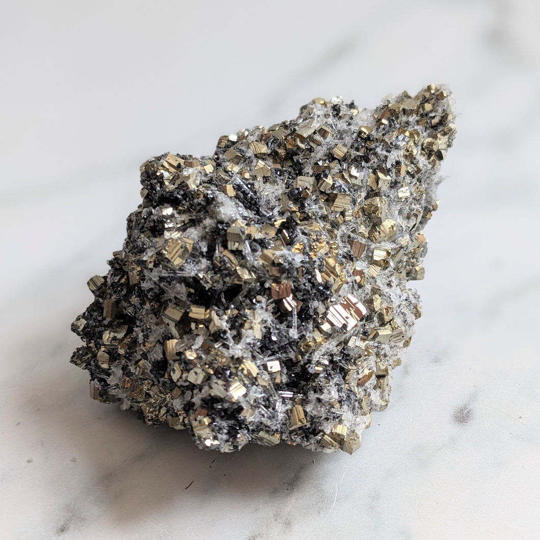 PYRITE ON SPHALERITE + NEEDLE QUARTZ