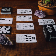 Load image into Gallery viewer, SPIRIT SPEAK TAROT DECK
