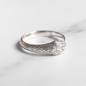 OUROBOROS SNAKE RING SILVER